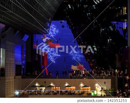 Kyoto Station Building Grand Staircase Illumination - Christmas Kyoto Station Building Grand Staircase Illumination - Christmas 142351253
