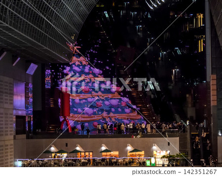 Kyoto Station Building Grand Staircase Illumination - Christmas Kyoto Station Building Grand Staircase Illumination - Christmas 142351267
