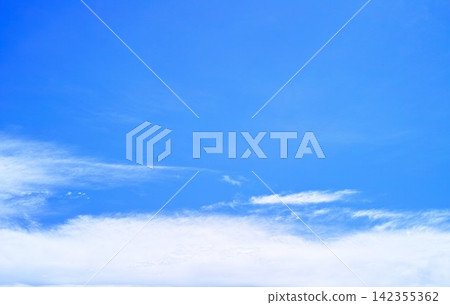 藍色的天空和雲圖像 142355362
