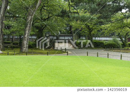 Lush park Lush park 142356019