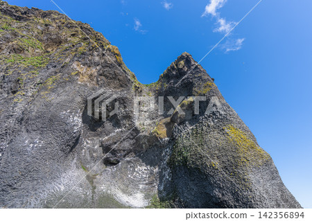 Basalt rock formation in Vestmannaeyjar, Iceland Basalt rock formation in Vestmannaeyjar, Iceland 142356894
