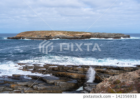 Casuarina Islet seen from Cape Du Couedic, Flinders Chase, Kangaroo Island, Australia Casuarina Islet seen from Cape Du Couedic, Flinders Chase, Kangaroo Island, Australia 142356933