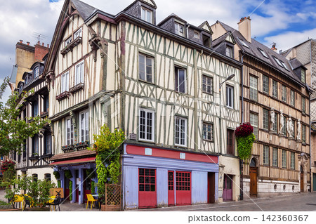Street in Rouen downtown, France Street in Rouen downtown, France 142360367
