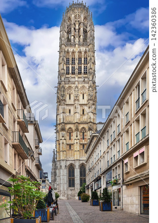 Rouen Cathedral, France Rouen Cathedral, France 142360386