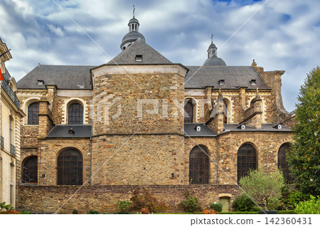 Basilica of Saint-Sauveur, Rennes, France 142360431