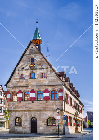 Rear view of Old Town Hall on the market square in Lauf an der Pegnitz, Germany. Historic architecture under clear day sky Rear view of Old Town Hall on the market square in Lauf an der Pegnitz, Germany. Historic architecture under clear day sky 142363517