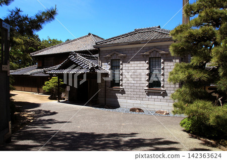 位於佐賀縣唐津市的舊高取宅邸，是個歷史悠久的旅遊景點。 142363624