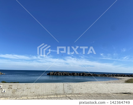Blue sky and sea Blue sky and sea 142364749