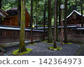 美麗的信州長野（諏訪大神社，上本殿。諏訪神社的信眾一直以來都以自然本身為崇拜對象。） 142364973
