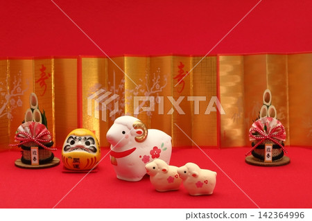 Cute sheep figurine for the Year of the Sheep Cute sheep figurine for the Year of the Sheep 142364996
