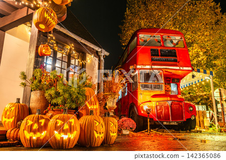 Halloween illuminations [Shuzenji, Nijinosato, Shizuoka Prefecture, Japan] 142365086