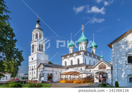 Three quarter courtyard view of Entry of the Theotokos Cathedral and belfry in Tolga Monastery, Russia. Orthodox architecture Three quarter courtyard view of Entry of the Theotokos Cathedral and belfry in Tolga Monastery, Russia. Orthodox architecture 142366136