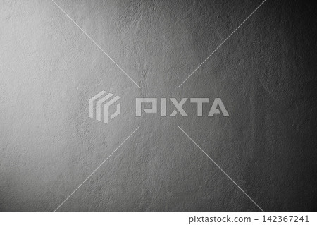 white color painted concrete wall in spot light and dark shadow on the opposite side white color painted concrete wall in spot light and dark shadow on the opposite side 142367241