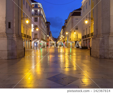 Illuminated Lisbon Street after Rain at Blue Hour, Portugal Illuminated Lisbon Street after Rain at Blue Hour, Portugal 142367814
