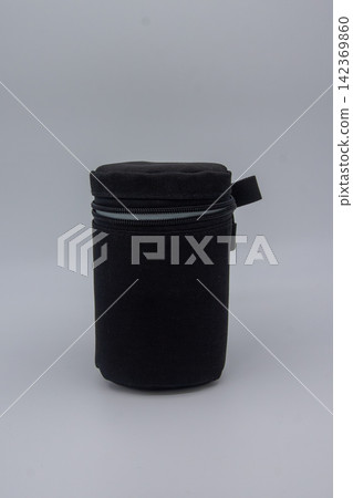 Black cylindrical padded camera lens pouch Black cylindrical padded camera lens pouch 142369860