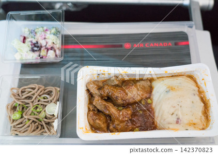 加拿大航空機上餐點 加拿大航空機上餐點 142370823