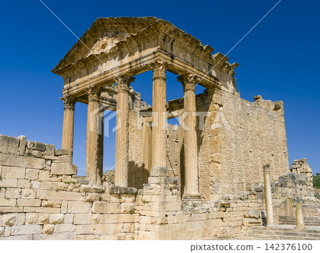 Dougga Capitol / Dougga,突尼斯羅馬廢墟寺廟 Dougga Capitol / Dougga,突尼斯羅馬廢墟寺廟 142376100