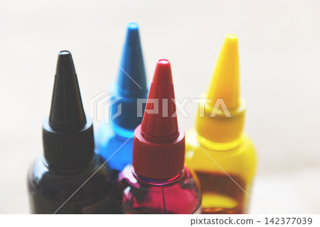 CMYK ink bottle for printer machine - Colorful Ink refill set with cyan blue red magenta yellow and black for printer inks tank CMYK ink bottle for printer machine - Colorful Ink refill set with cyan blue red magenta yellow and black for printer inks tank 142377039