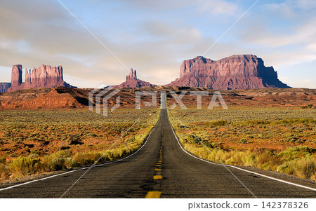 Desert Highway to Monument Valley Red Rock Buttes 142378326
