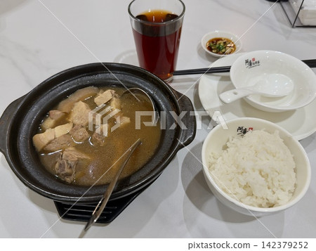 The Malaysian specialty, Bak Kut Teh, was delicious. The Malaysian specialty, Bak Kut Teh, was delicious. 142379252