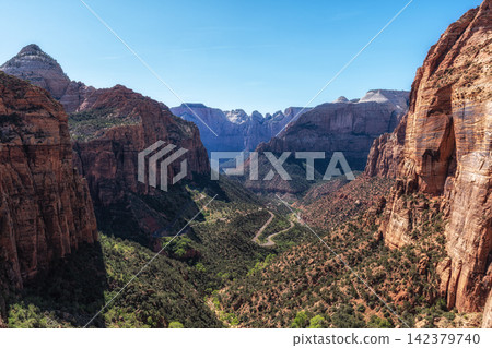 Zion Canyon Canyon Overlook Trail Zion Canyon Canyon Overlook Trail 142379740