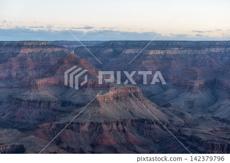 Grand Canyon Mather Point Sunrise 142379796
