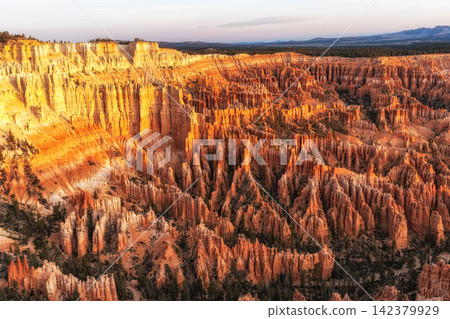 Bryce Canyon Sunrise View Bryce Canyon Sunrise View 142379929