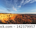 Bryce Canyon Sunrise View 142379957