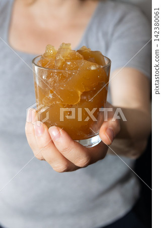 Bone Broth Gel Beverage for Health, Beauty from Within, and Flexible Living Bone Broth Gel Beverage for Health, Beauty from Within, and Flexible Living 142380061