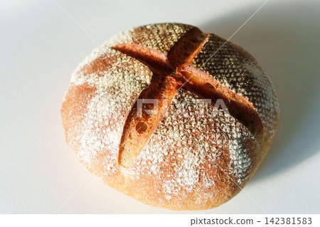 Campagne-style homemade hard bread 09 Campagne-style homemade hard bread 09 142381583