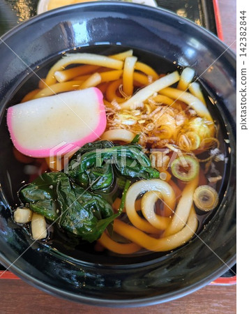 Udon noodles at Japanese restaurants Udon noodles at Japanese restaurants 142382844