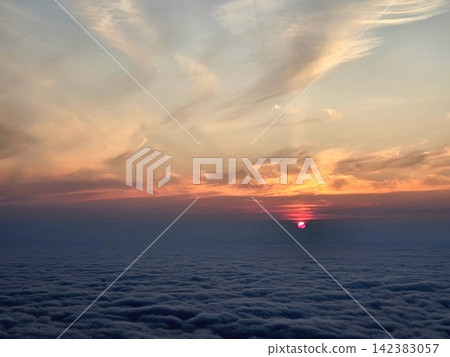 從津別峠展望台看到的雲海與日出 142383057