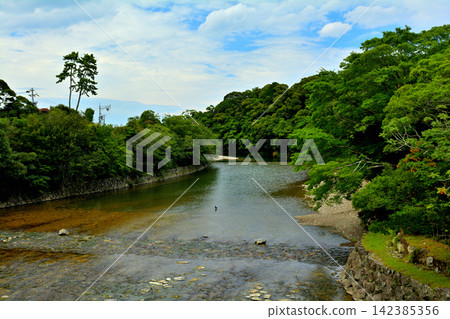 Scenery of Ise Grand Shrine and the Isuzu River Scenery of Ise Grand Shrine and the Isuzu River 142385356