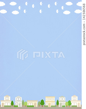 城市與天空中一片寧靜的空白區域 142386568