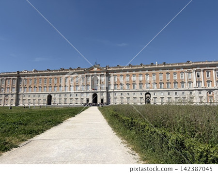 Italy Trip: The Magnificent Palace Architecture of Caserta, a World Heritage Site in Southern Italy Italy Trip: The Magnificent Palace Architecture of Caserta, a World Heritage Site in Southern Italy 142387045