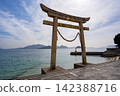 A view of the seaside torii gate of Tokoura Shrine (Takehara City) 142388716
