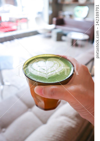matcha green tea, milk green tea or matcha latte or matcha green tea latte or green tea 142389701