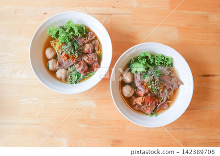 beef noodles or noodles, Chinese noodles or eating noodles beef noodles or noodles, Chinese noodles or eating noodles 142389708