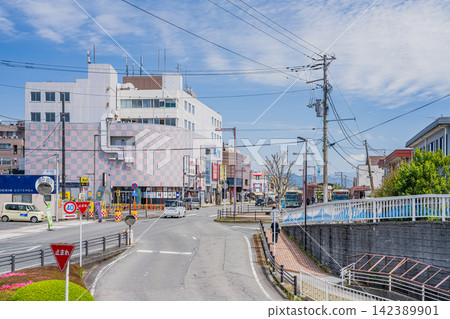 從靜岡縣御殿場市御殿場站前看到的景色 從靜岡縣御殿場市御殿場站前看到的景色 142389901