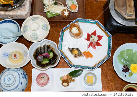 Traditional Japanese Meal Arrangement Traditional Japanese Meal Arrangement 142390122