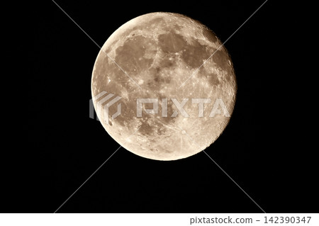 Moon (Lunar age 16.4: Sixteenth night moon, late-blooming moon) Artemis program Moon (Lunar age 16.4: Sixteenth night moon, late-blooming moon) Artemis program 142390347