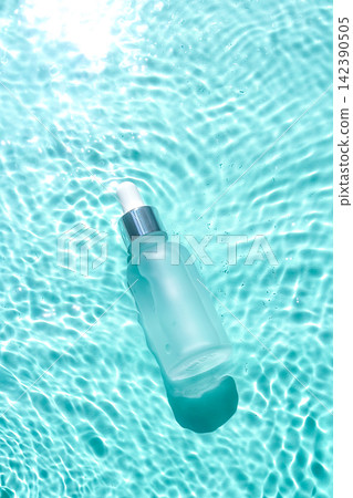 夏季化妝品形象 夏季化妝品形象 142390505