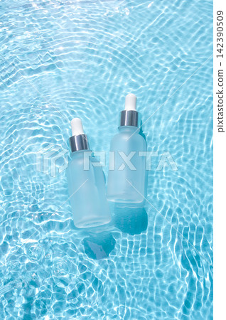 夏季化妝品形象 夏季化妝品形象 142390509