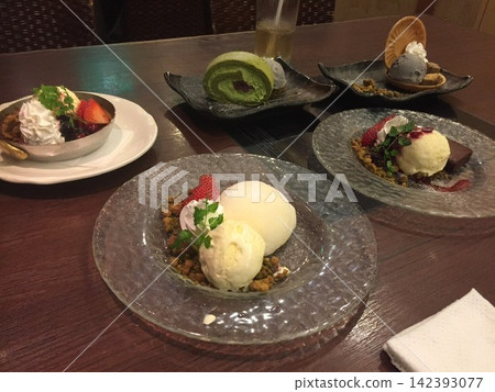 五種甜點 五種甜點 142393077