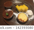 五種甜點 142393080