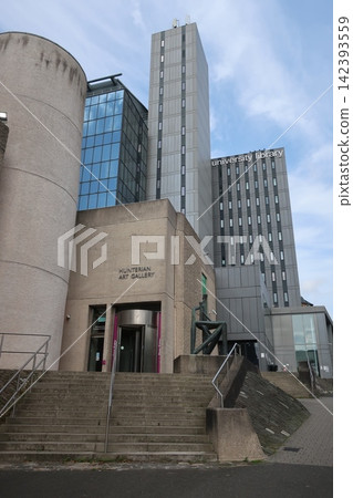University of Glasgow University of Glasgow 142393559