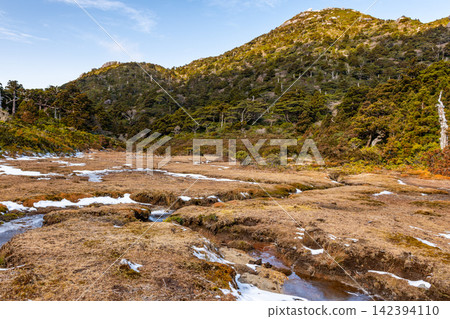 Yakushima World Natural Heritage Site: Mt. Kuromidake and Hananoe River (winter) Yakushima World Natural Heritage Site: Mt. Kuromidake and Hananoe River (winter) 142394110