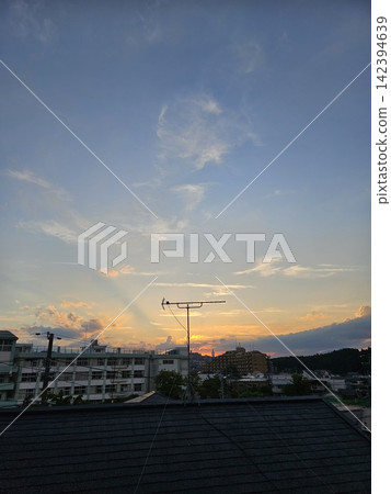 Beautiful sunset sky 142394639