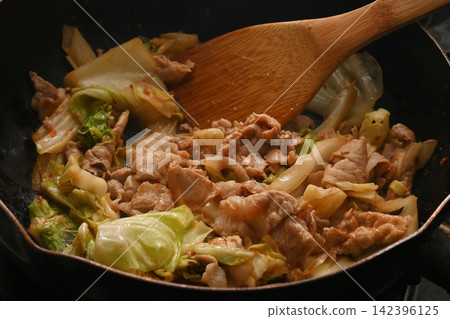 Stir-fried pork and cabbage with miso sauce; spicy stir-fried pork and cabbage with miso sauce. Stir-fried pork and cabbage with miso sauce; spicy stir-fried pork and cabbage with miso sauce. 142396125