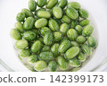 Petit Cube Pickles 142399173